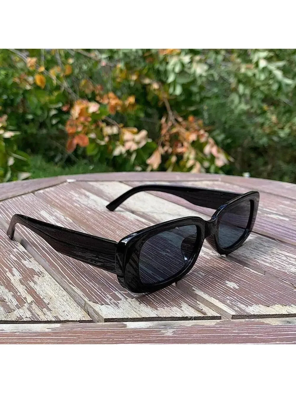 Vintage y2k style style black sunglasses. UVA UVB protection